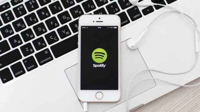 La App de Spotify en un iPhone