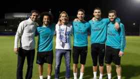 Míchel Salgado visita al Real Madrid en Abu Dhabi