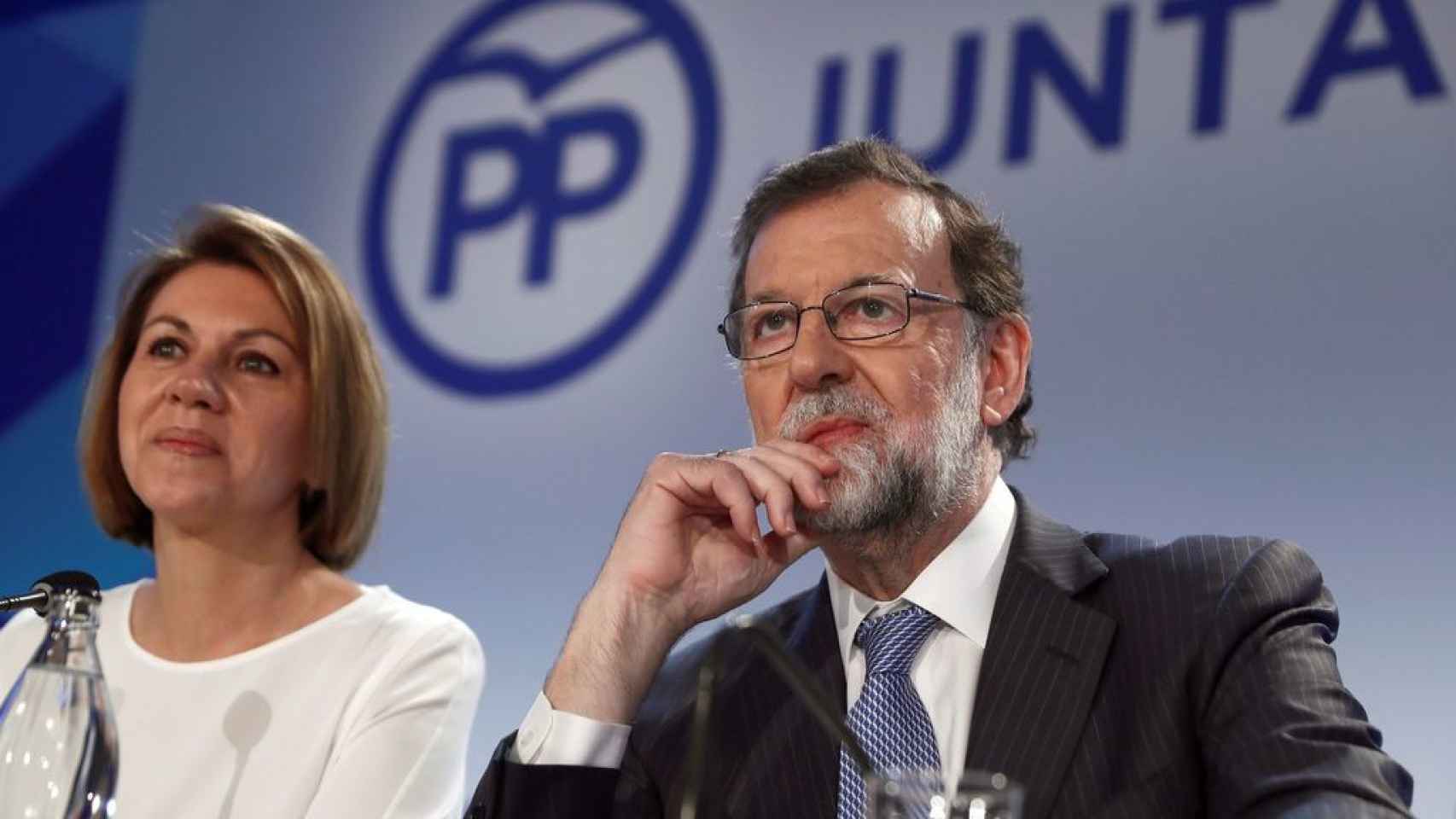Mariano Rajoy junto con María Dolores de Cospedal este lunes en la Junta Directiva Nacional.