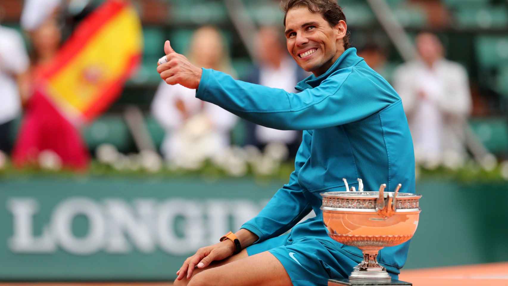 Nadal, con el título de campeón de Roland Garros.