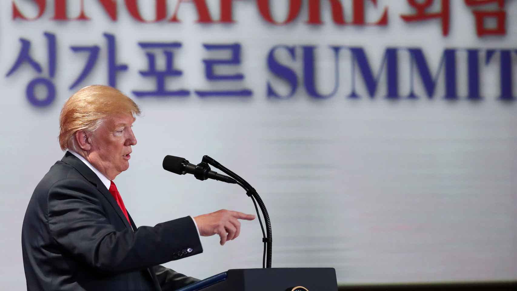 Trump durante la rueda de prensa tras la cumbre.
