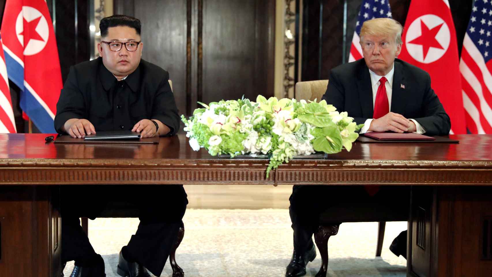 Kim Jong-un y Donald Trump tras la cumbre.