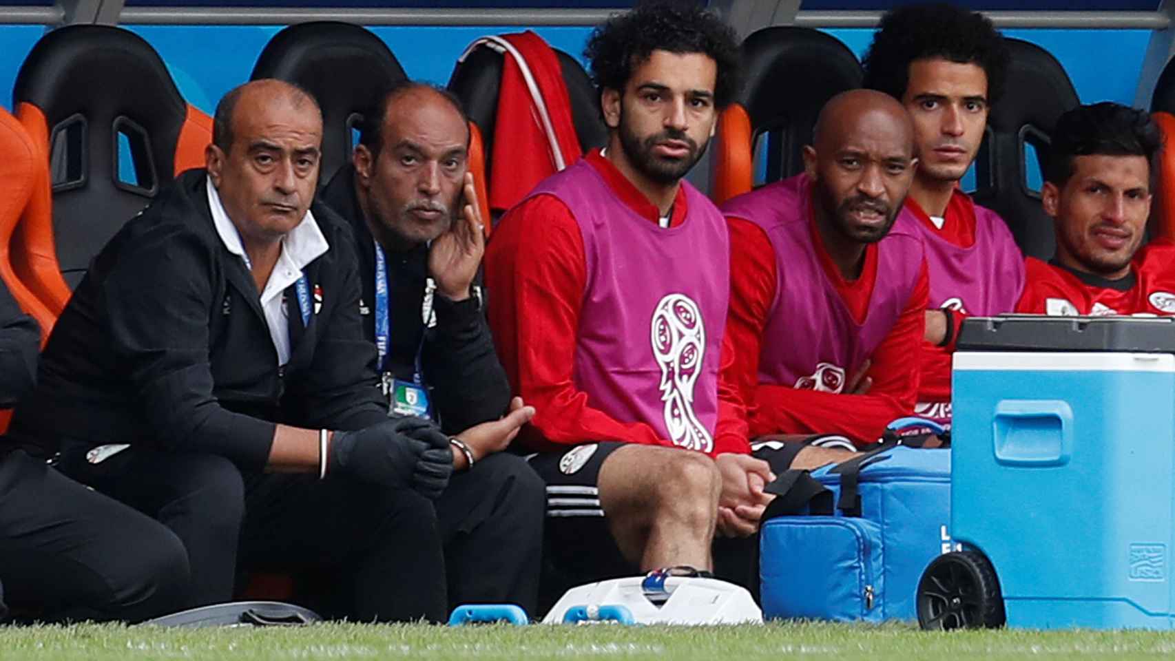 Salah sigue esperando su oportunidad en el banquillo de Egipcio.