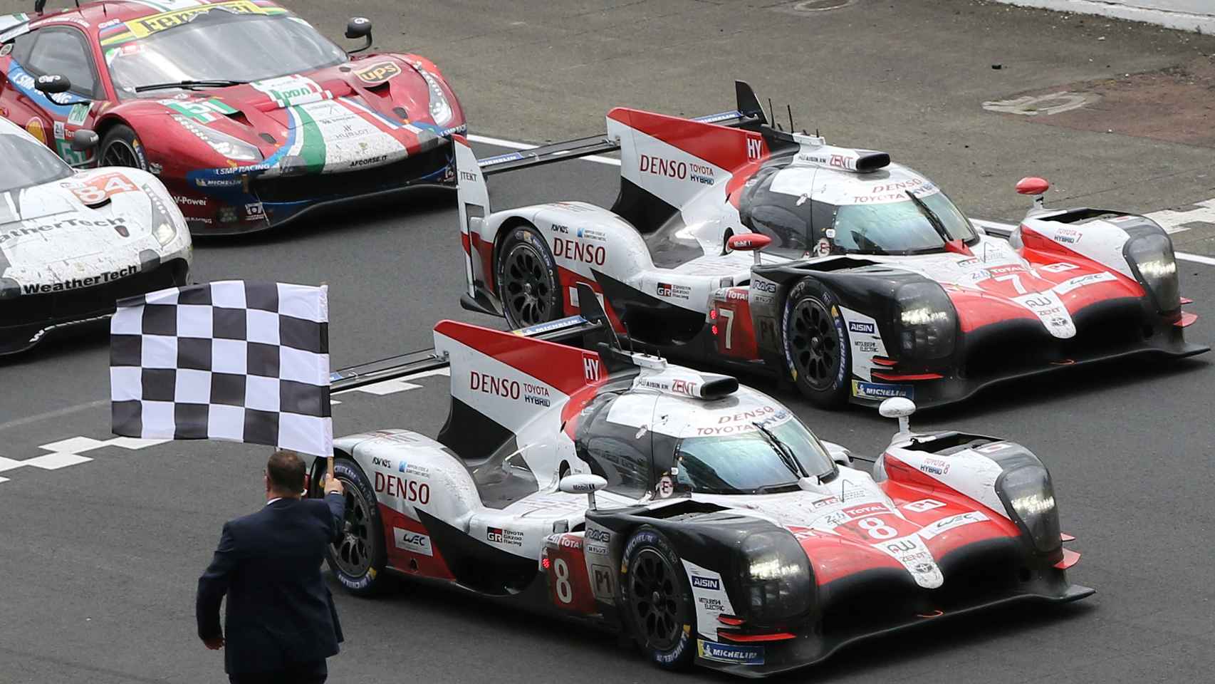 Toyota y Fernando Alonso hicieron historia en Le Mans.