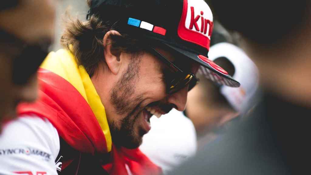 [Imagen: Fernando_Alonso-Deportes_de_motor-24_Hor...24x576.jpg]