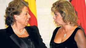 La exalcaldesa de Valencia, la difunta Rita Barberá, y la que durante 14 años fue concejal en sus sucesivos gobierno municipales, María José Alcón.