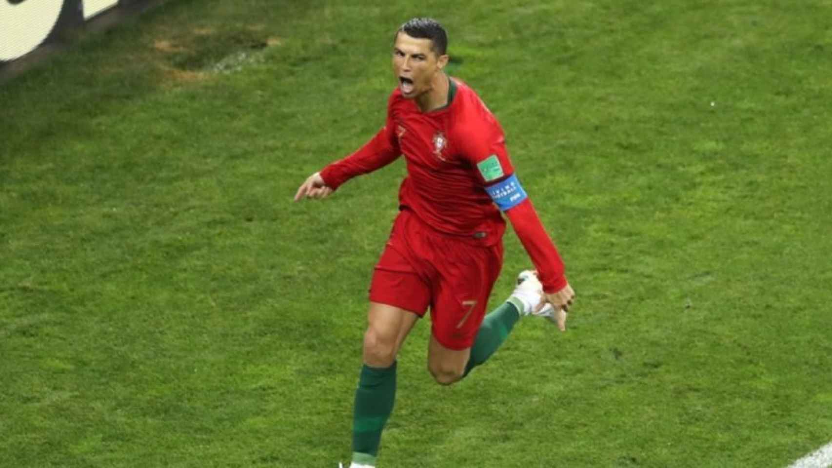 Cristiano Ronaldo celebra un gol con Portugal. Foto: Twitter (@elchiringuitotv)