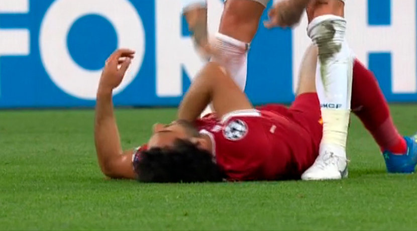 Salah, lesionado en el hombro
