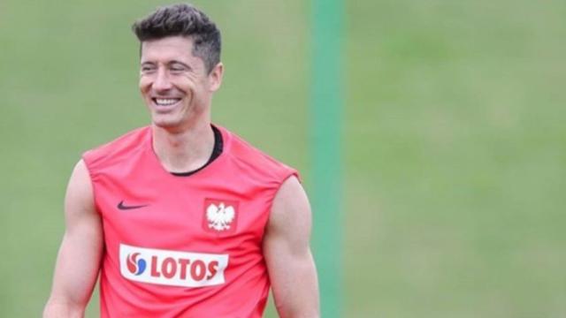 Robert Lewandowski durante un entrenamiento con Polonia. Foto: Instagram (@rl9)