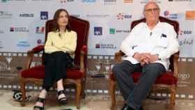 Image: Isabelle Huppert y Carlos Saura reciben el Prix Diálogo a la Amistad Franco-Española