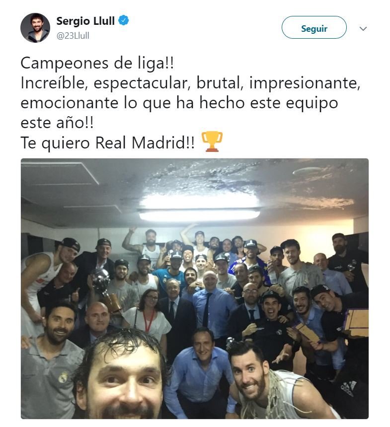 El selfie del campeón: Llull, cómplice en el triunfo en la ACB
