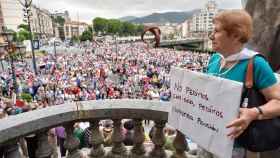 Las asociaciones de pensionistas en una manifestación en Bilbao por las pensiones