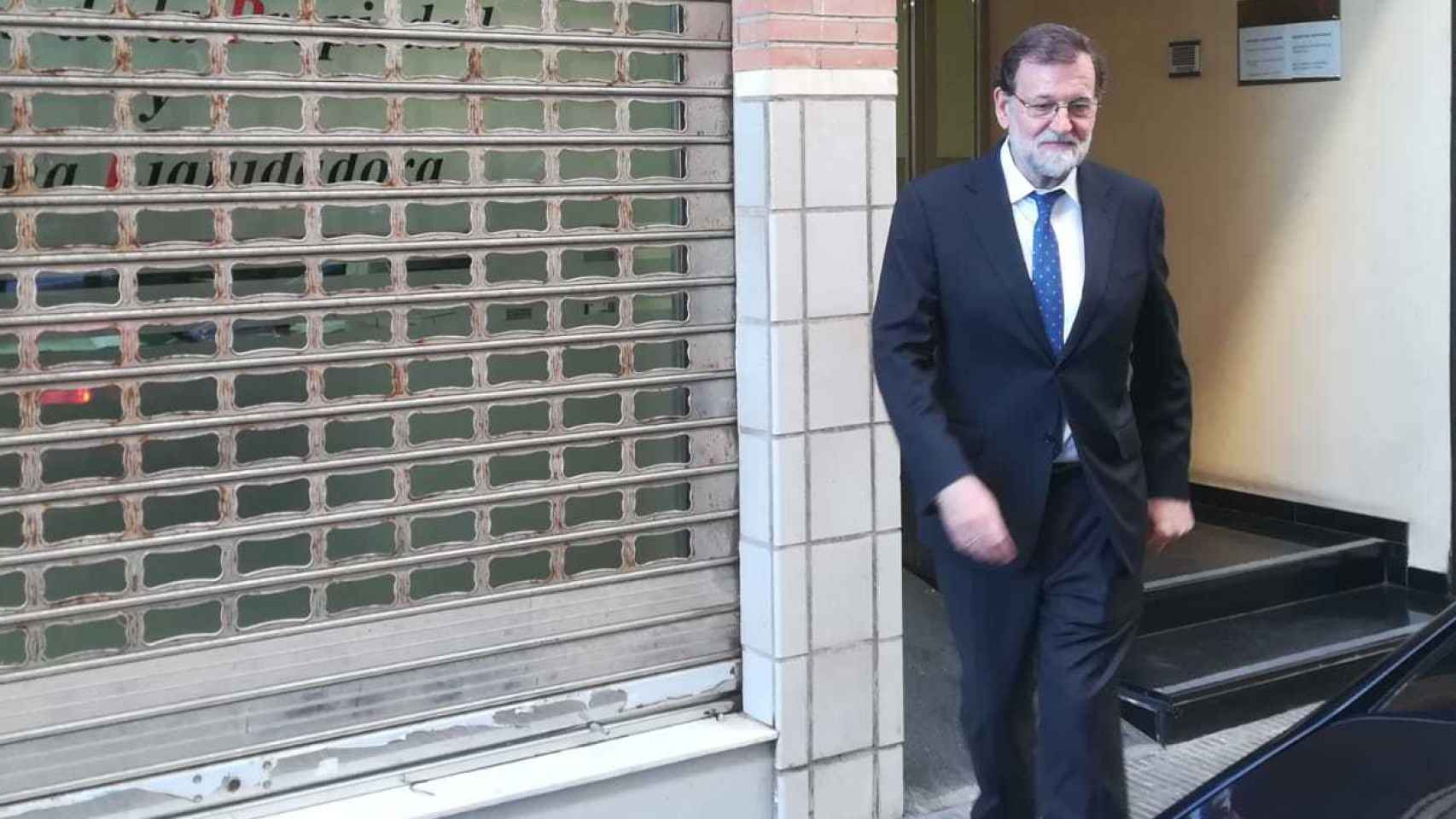 Rajoy a la salida del Registro tras tomar posesión este martes