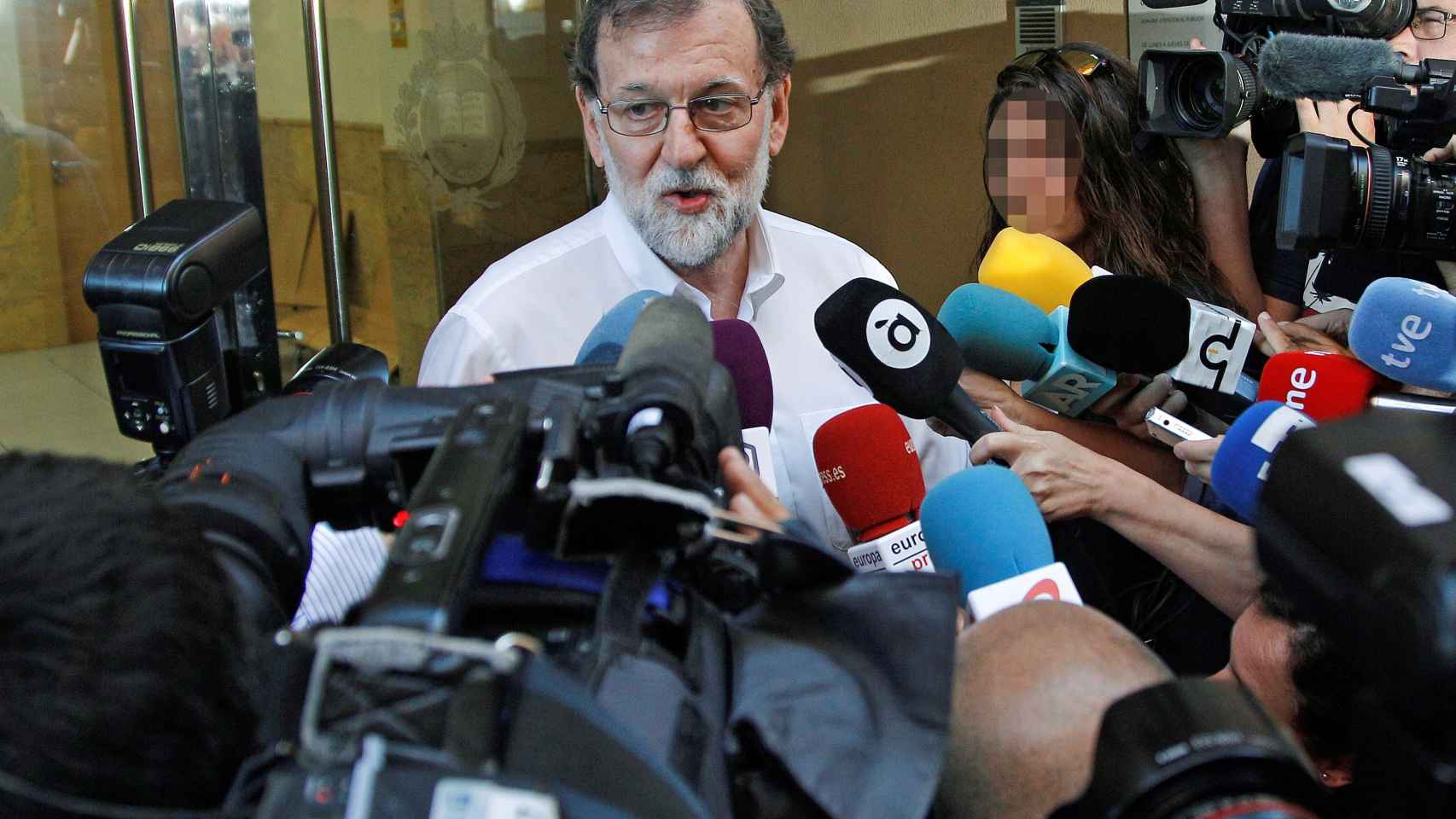 Rajoy a su llegada para incorporarse a su plaza como registrador de la propiedad.