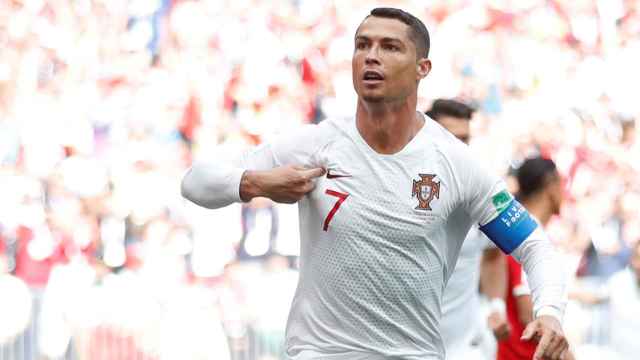 Cristiano Ronaldo celebra su gol a Marruecos.