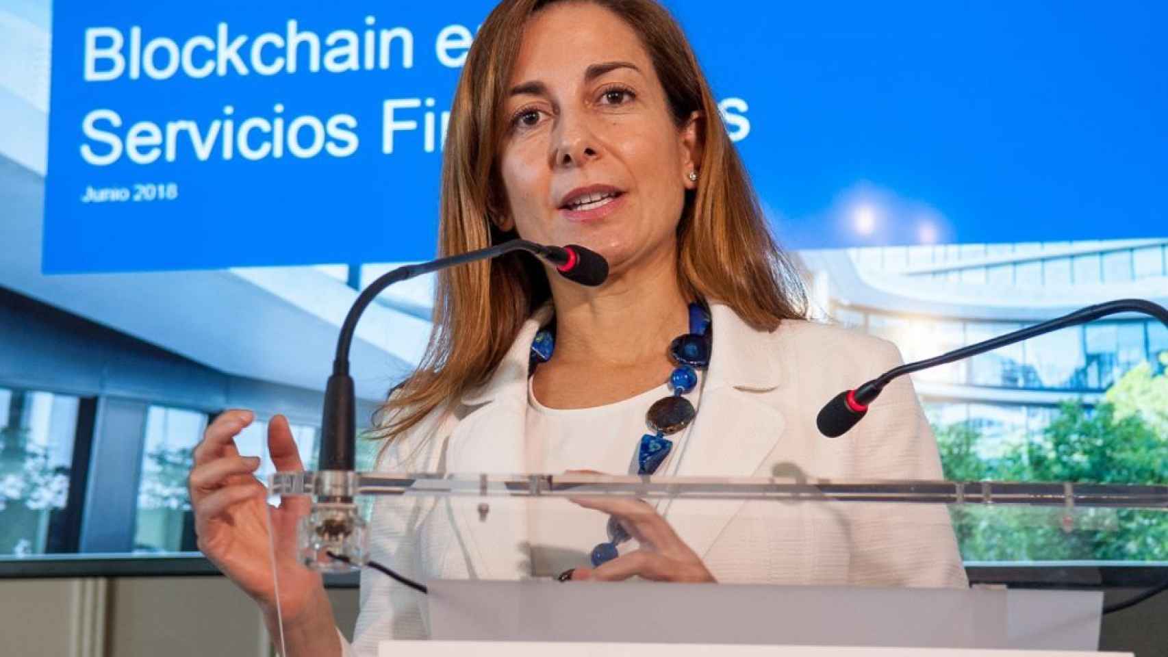Alicia Pertusa, responsable de Estrategia y Blockchain de BBVA, durante su intervención en APIE 2018.