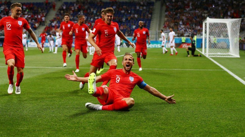 Inglaterra celebra uno de sus goles ante Túnez. Foto: Twitter (@England)