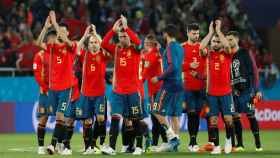 Los jugadores de España celebran el empate ante Marruecos que nos situaba primeros de grupo.