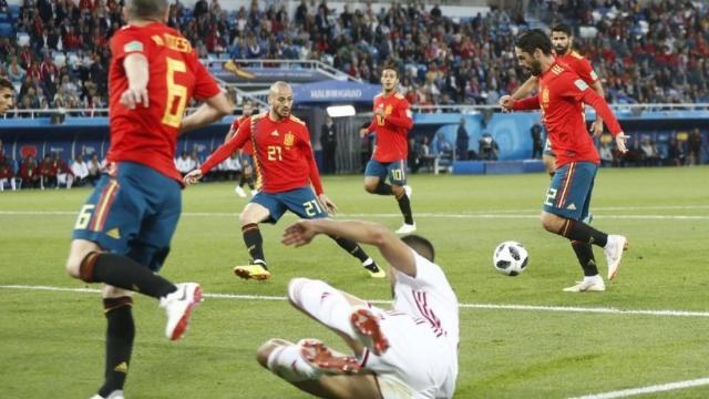 Isco marca con España