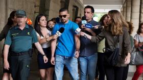 Ángel Boza llega al juzgado sevillano para comparecer tras su salida de prisión provisional.