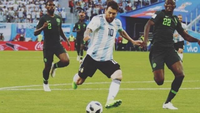 Messi chuta en el partido contra Nigeria
Foto: Instagram (@afaseleccion)