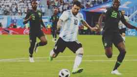 Messi chuta en el partido contra Nigeria
Foto: Instagram (@afaseleccion)