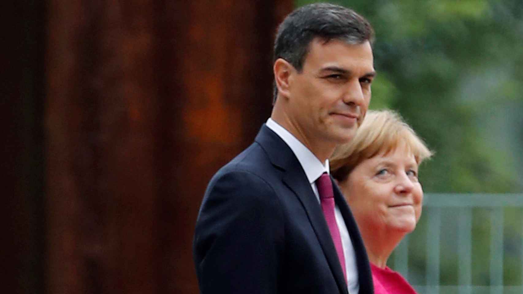 Pedro Sánchez y Angela Merkel, durante su primer encuentro en Berlín en junio.
