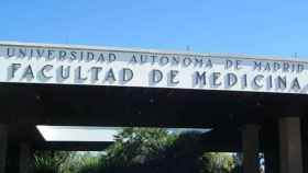 Fachada de la Facultad de Medicina de la Universidad autónoma de Madrid.