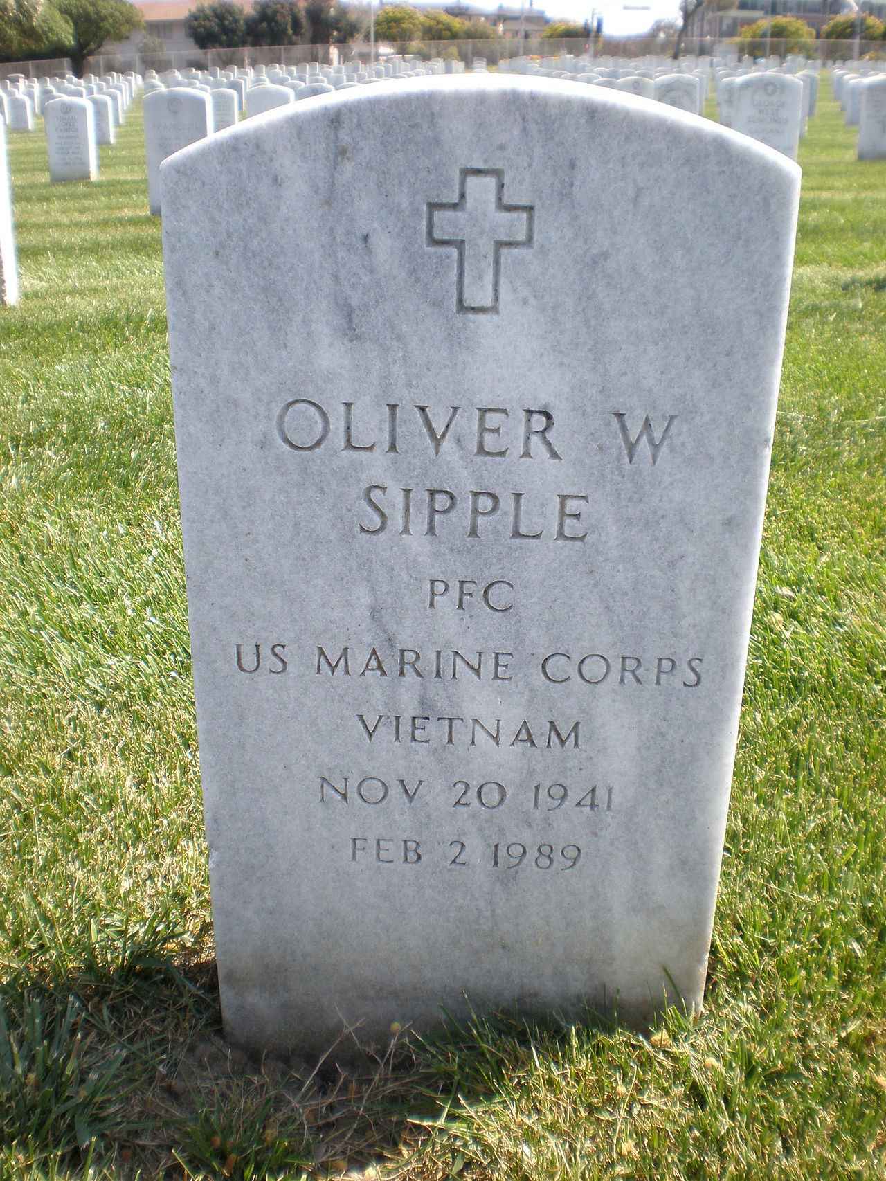 La tumba de Oliver Sipple en la actualidad.
