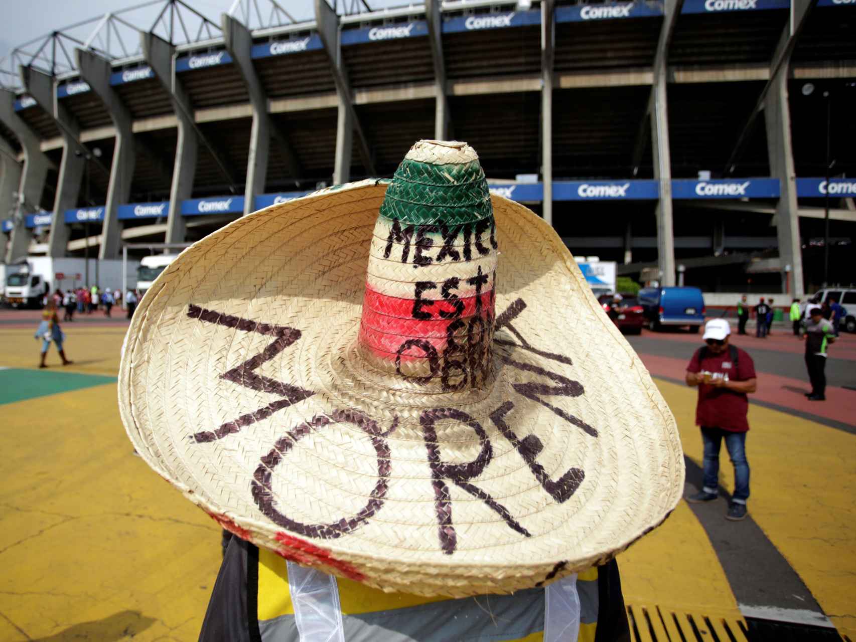 Los mexicanos acuden a las urnas para elegir nuevo presidente este domingo
