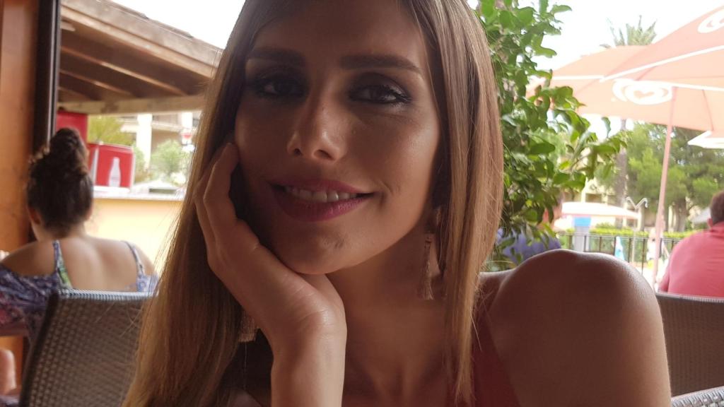 Ángela Ponce.