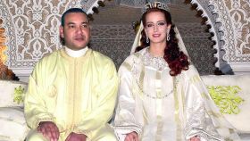El rey Mohamed VI y Lalla Salma el día de su boda.