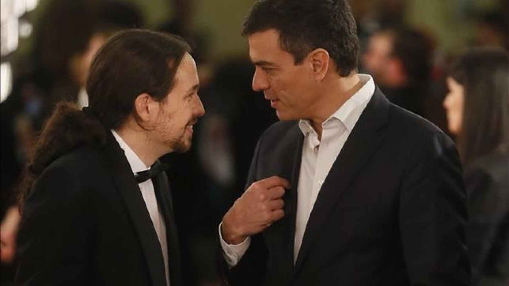 Pablo Iglesias y Pedro Sánchez en una gala de los Premios Goyá.