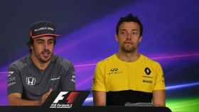 Alonso y Palmer en una rueda de prensa.