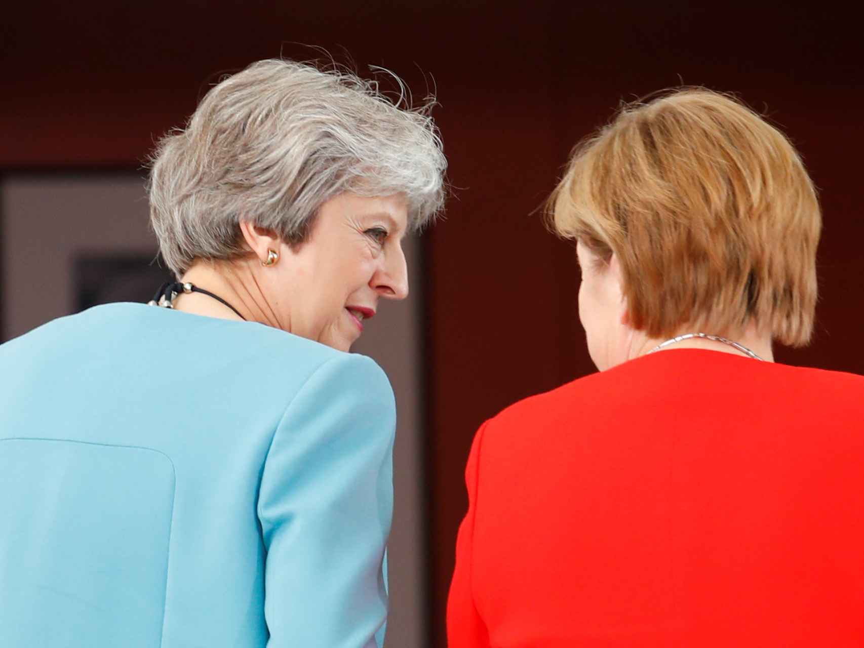 May se ha reunido este jueves con Merkel en Berlín