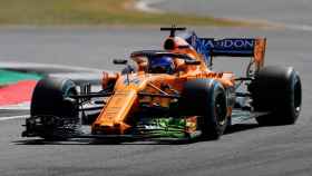 Fernando Alonso rueda en el GP de Gran Bretaña.