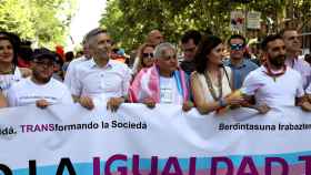 El ministro del Interior, Fernando Grande-Marlaska, participa en la manifestación del Orgullo.
