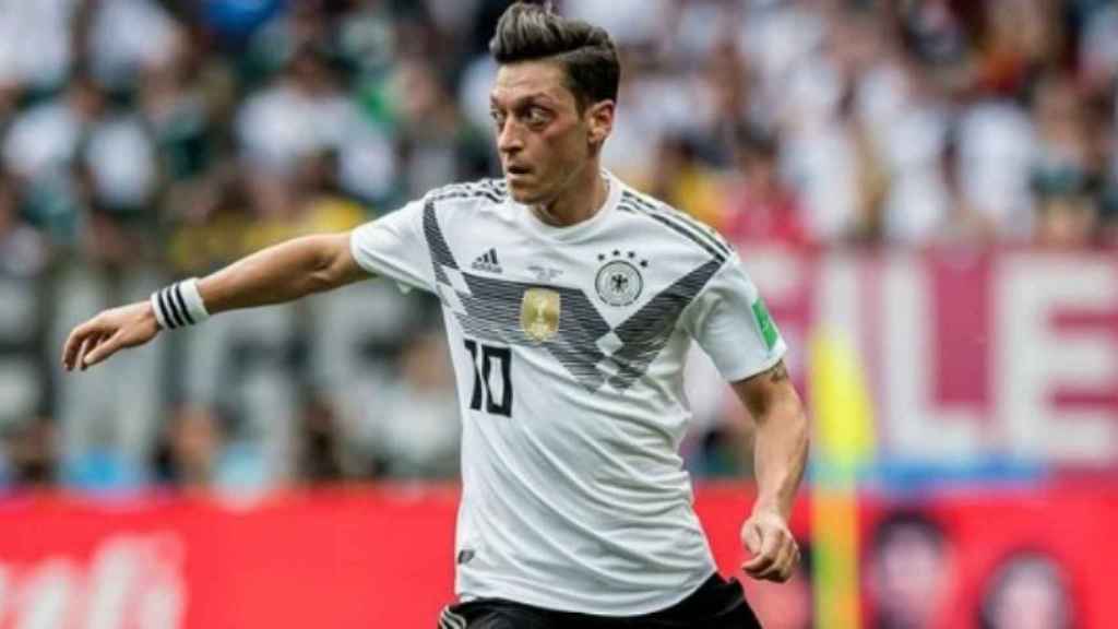 Mesut Özil, con Alemania. Foto: Instagram (@m10_official)