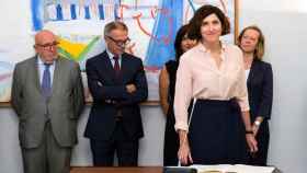 Adriana Moscoso promete su cargo, en el Ministerio de Cultura, con Guirao al fondo.