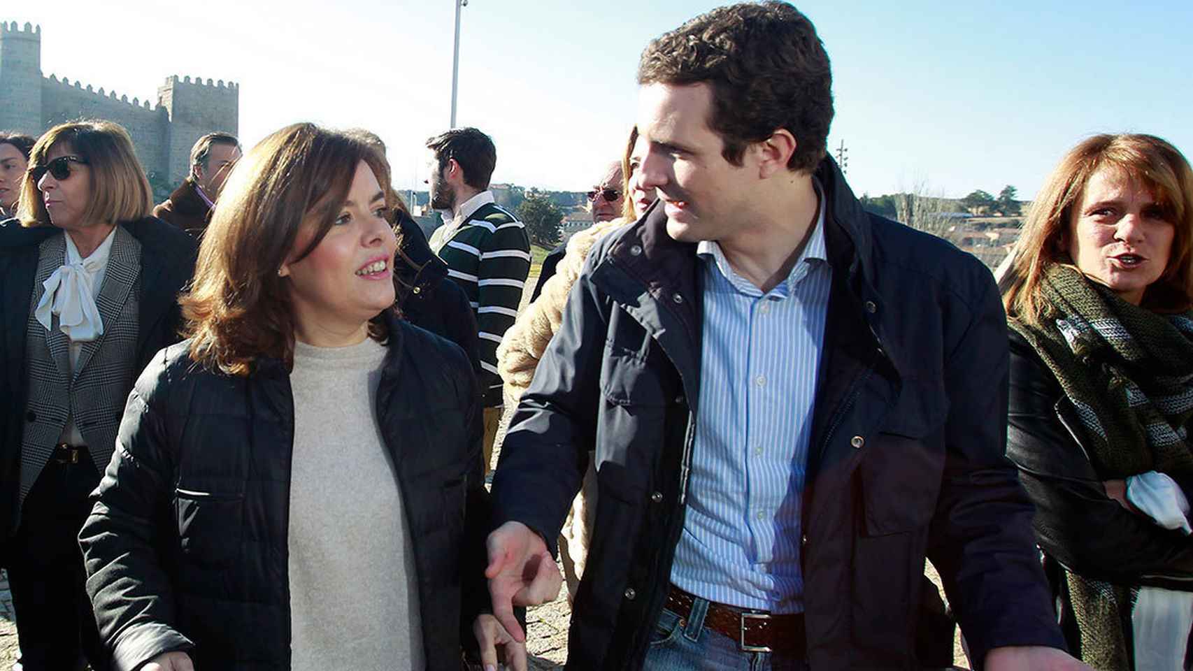 La exvicepresidenta Soraya Sáenz de Santamaría y Pablo Casado en una imagen de archivo.