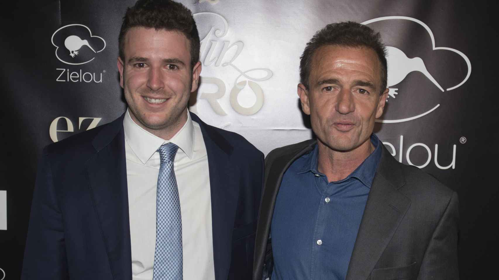 Alessandro Lequio junto a su hijo Álex.