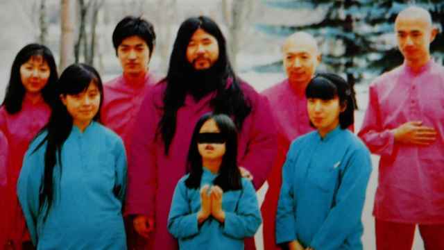 Shoko Asahara junto a su familia.