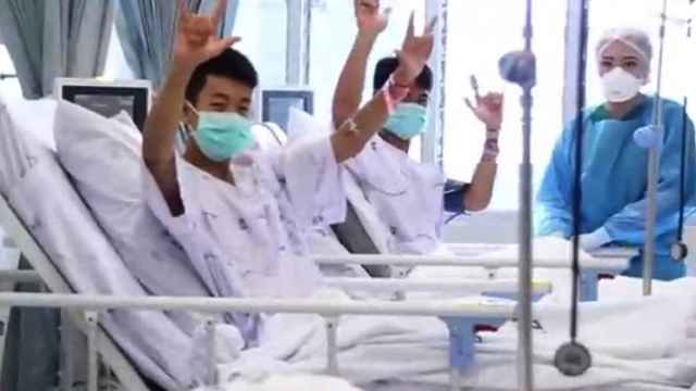 Algunos miembros del equipo en el hospital de Chiang Rai.