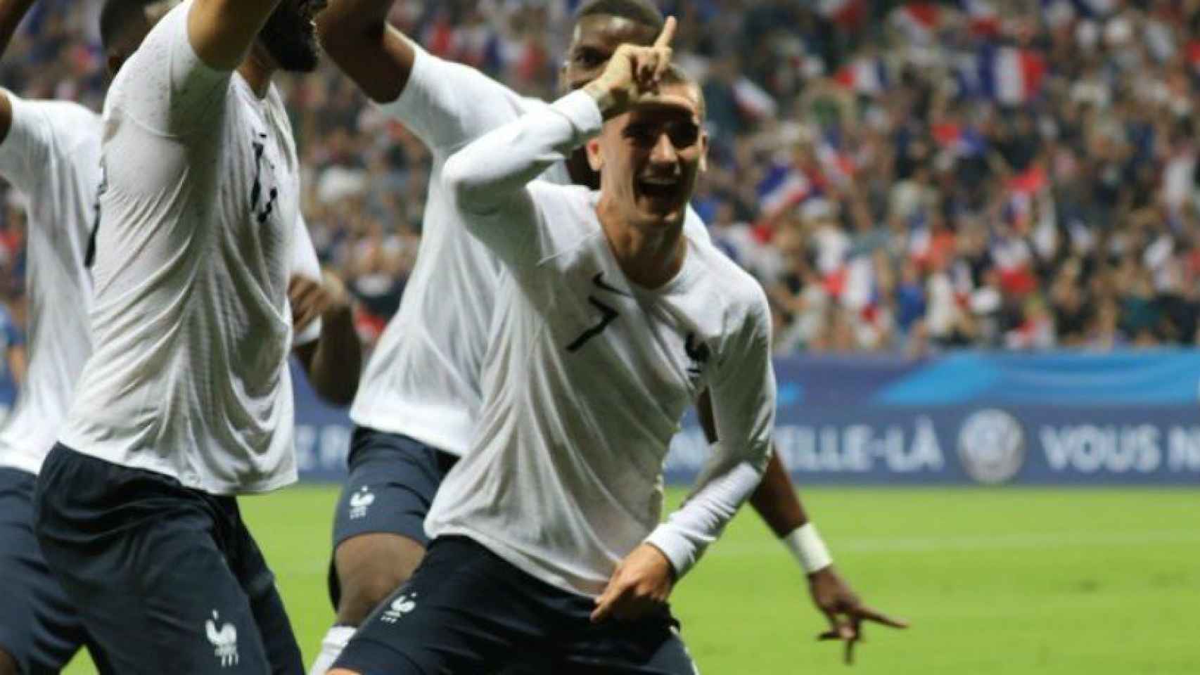 Griezmann celebra con Francia. Foto Twitter (@equipedefrance)