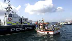 La Policía de Gibraltar usa gas pimienta contra pescadores de un barco de La Línea