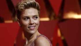 Scarlett Johansson en la alfombra roja de los Oscars