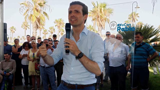 Casado contesta a Santamaría: La soberbia no hace ganar congresos pero sí hace perder elecciones