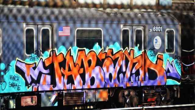 El grafitero español Jabato pintó trenes en Nueva York y fue detenido y sancionado por ello