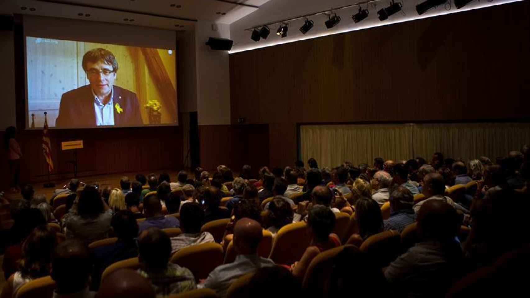 El expresidente catalán Carles Puigdemont, a través de videoconferencia desde Alemania, durante la presentación de la Crida Nacional per la República.