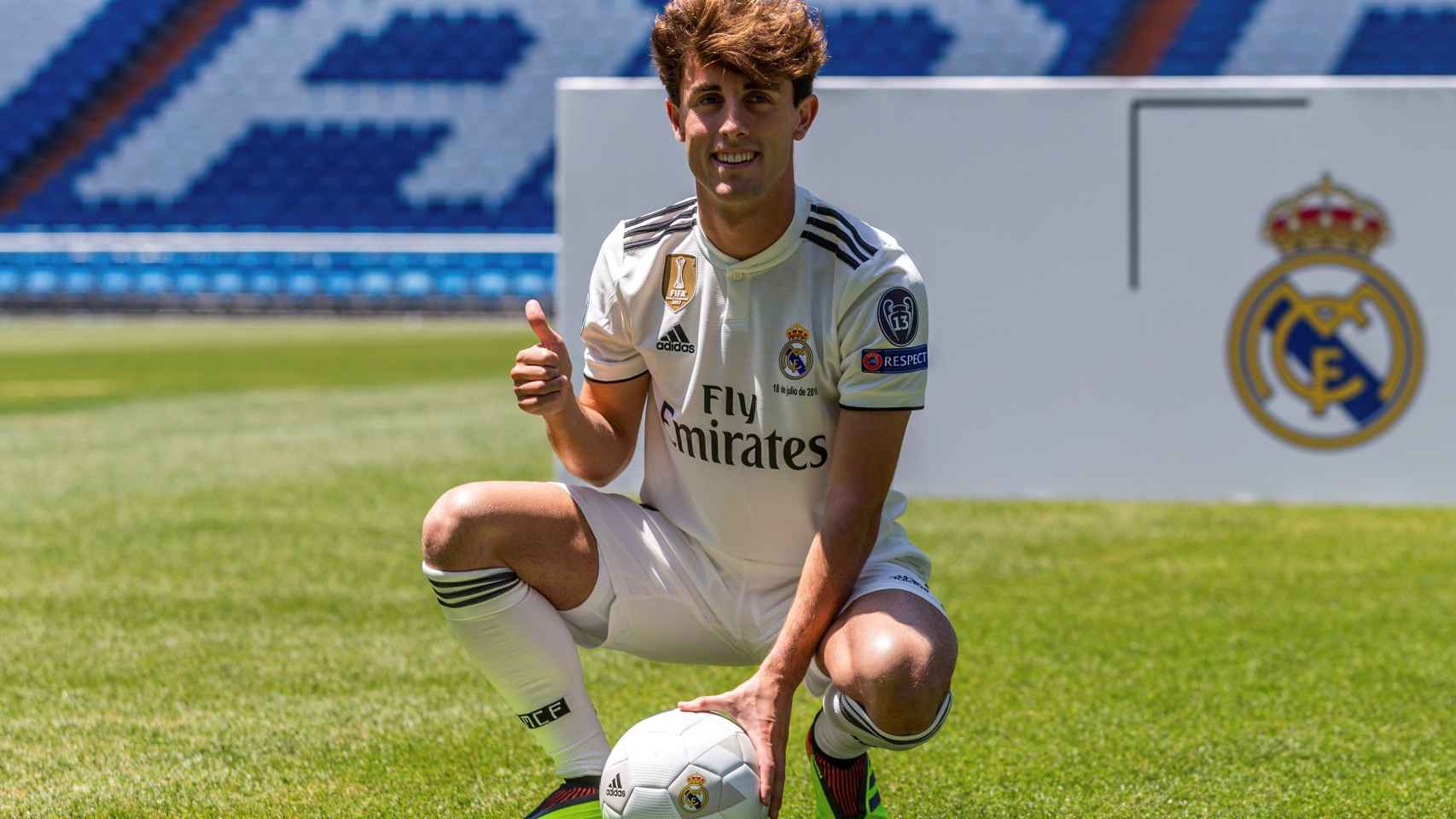 Odriozola, en su presentación con el Real Madrid.